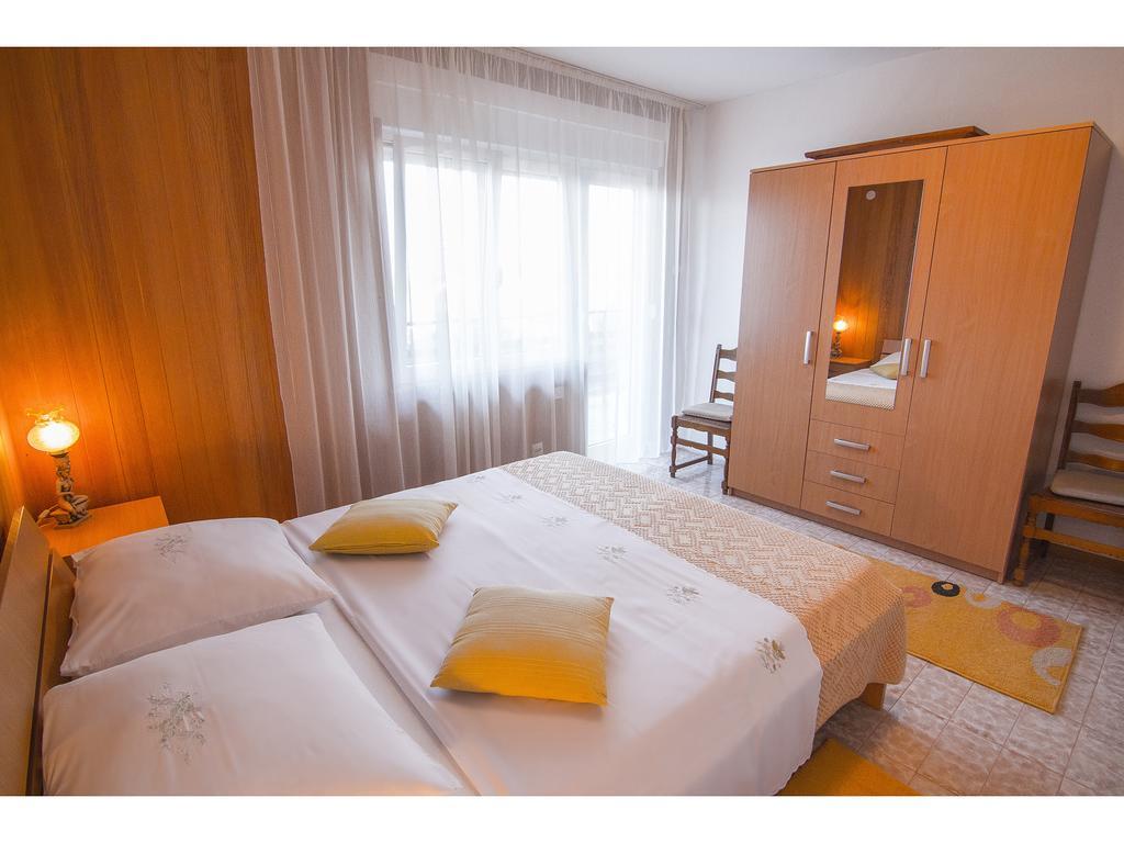 Apartment Miranda Slatine Phòng bức ảnh