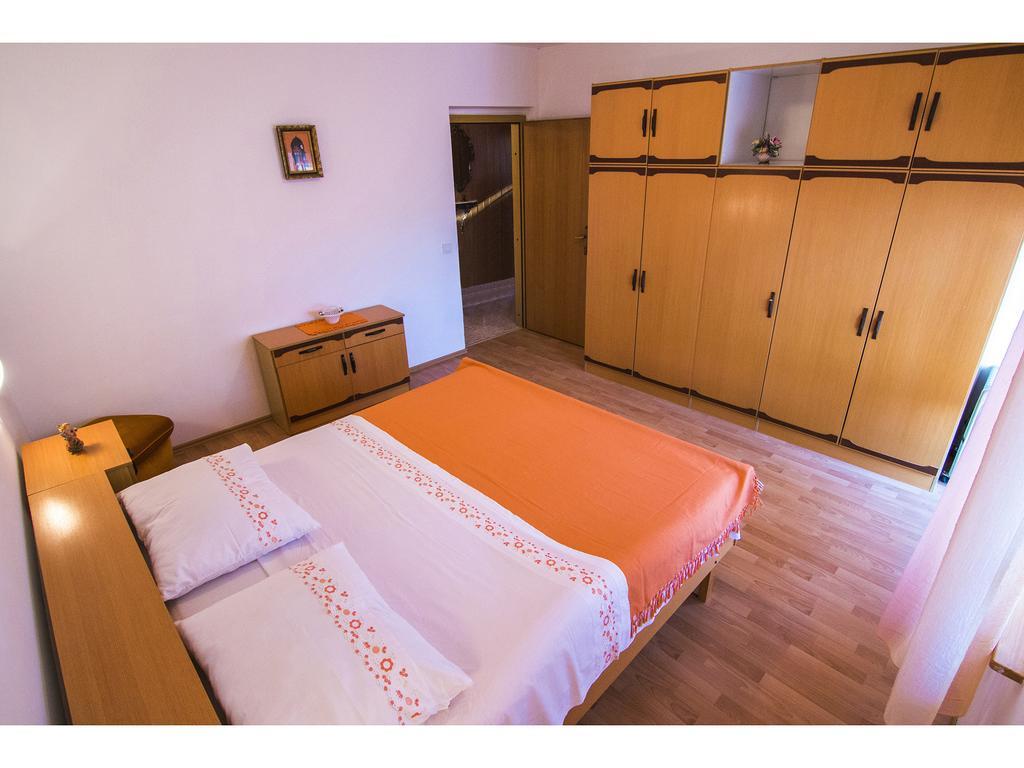 Apartment Miranda Slatine Phòng bức ảnh